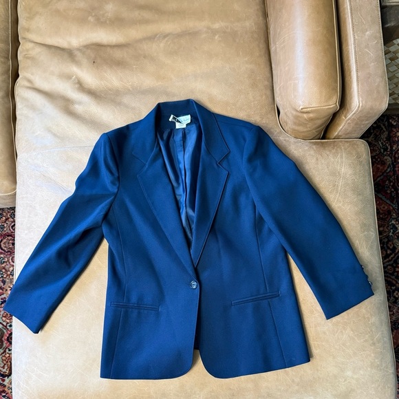 The Wardrobe Builder By Devon Navy Blazer Women’s Size 12 - Picture 1 of 6